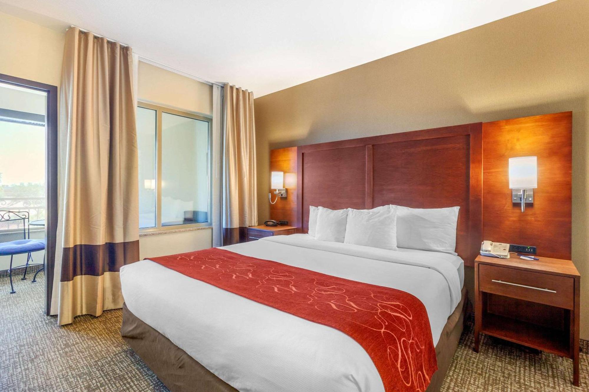 Comfort Suites Glendale - State Farm Stadium Area Buitenkant foto