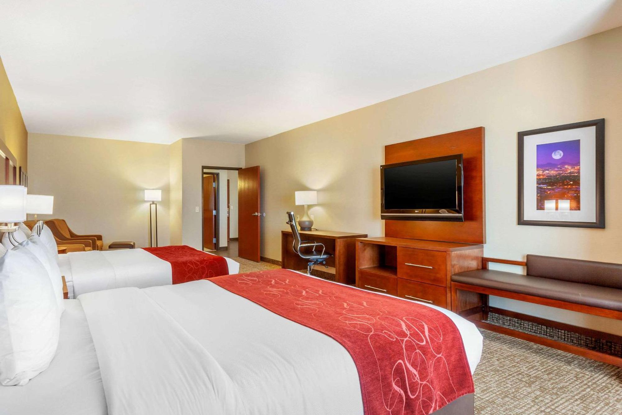 Comfort Suites Glendale - State Farm Stadium Area Buitenkant foto