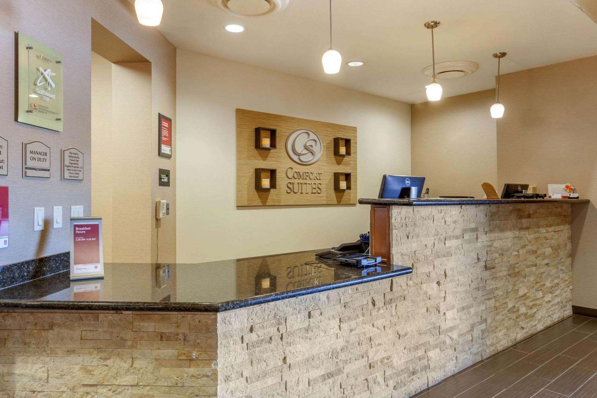 Comfort Suites Glendale - State Farm Stadium Area Buitenkant foto